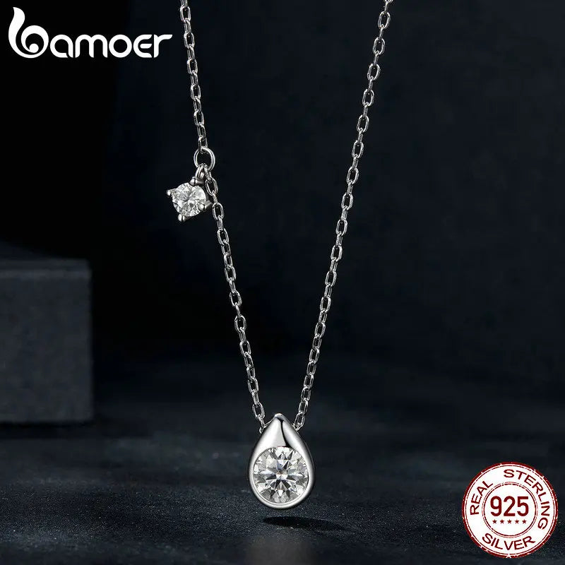 pingente prata 925 banhado a ouro branco moissanite pêra - bamoer