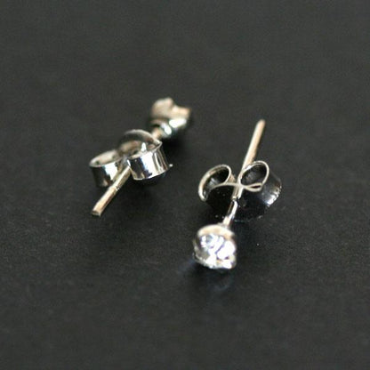 Brinco-de-Aco-Mini-com-Pedra-de-Zirconia